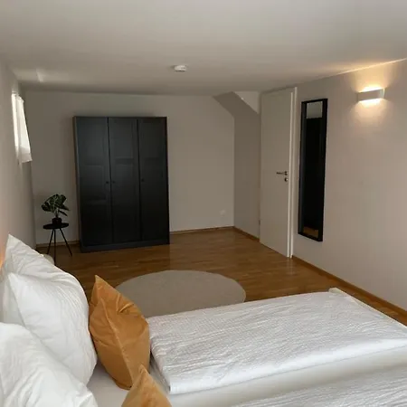 Apartment Hugo 2 *